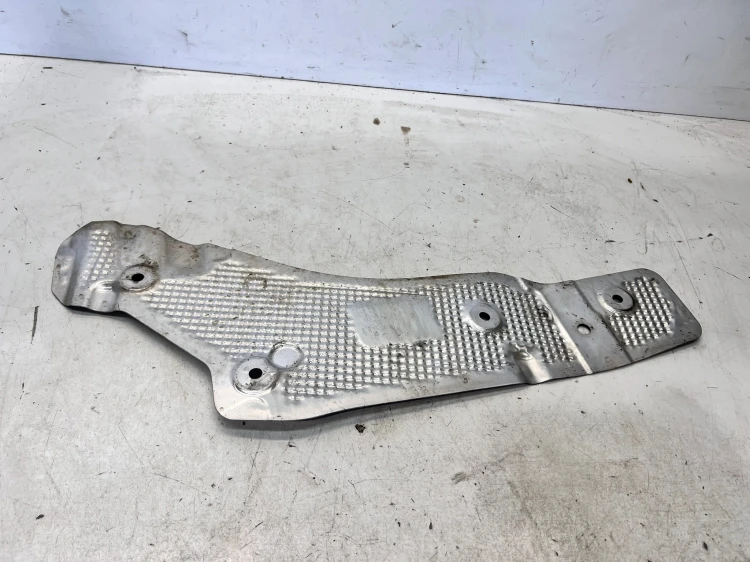 OSŁONA TERMICZNA PODŁUŻNICY LEWA AUDI A6 C8 40804161B