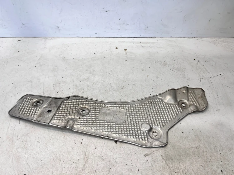 OSŁONA TERMICZNA PODŁUŻNICY LEWA AUDI A6 C8 40804161B