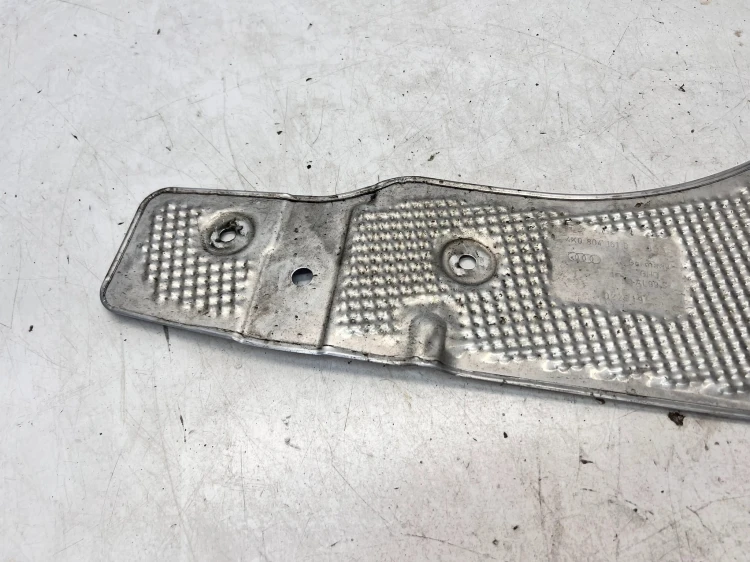OSŁONA TERMICZNA PODŁUŻNICY LEWA AUDI A6 C8 40804161B