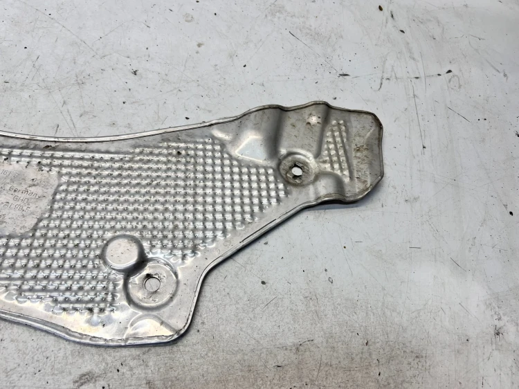 OSŁONA TERMICZNA PODŁUŻNICY LEWA AUDI A6 C8 40804161B