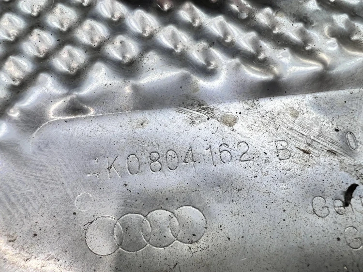 OSŁONA TERMICZNA PODŁUŻNICY PRAWA AUDI A6 C8 40804162B