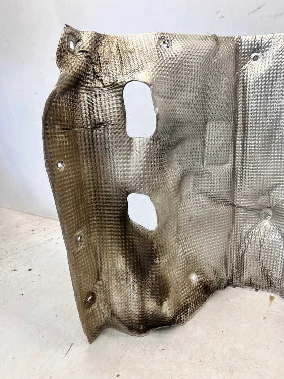 OSŁONA TERMICZNA TUNELU AUDI A6 C8 4K0803979S