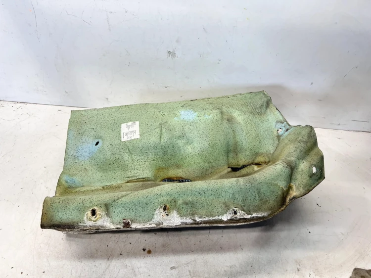 OSŁONA TERMICZNA TUNELU AUDI A6 C8 4K0803979S