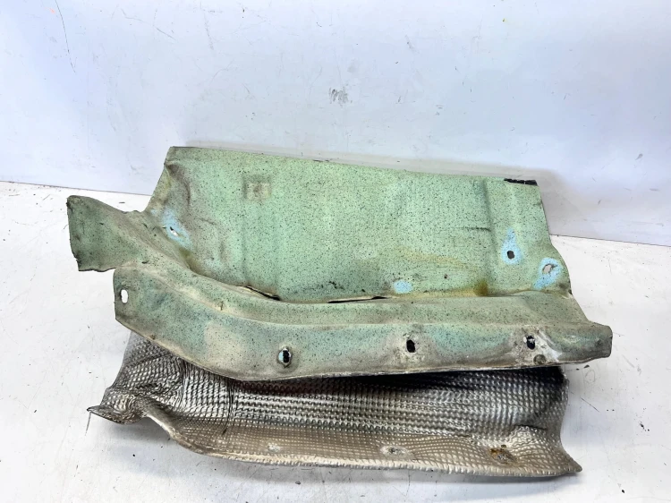 OSŁONA TERMICZNA TUNELU AUDI A6 C8 4K0803979S
