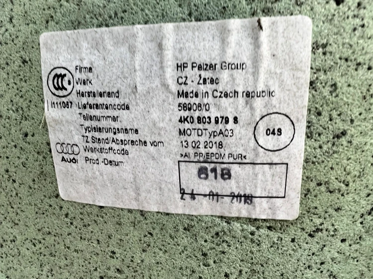 OSŁONA TERMICZNA TUNELU AUDI A6 C8 4K0803979S