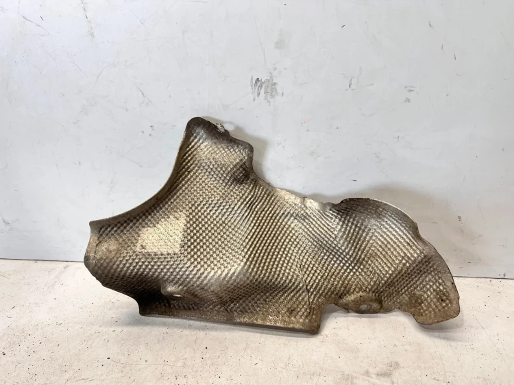 OSŁONA TERMICZNA WYDECHU AUDI A6 C8 4K0399299A