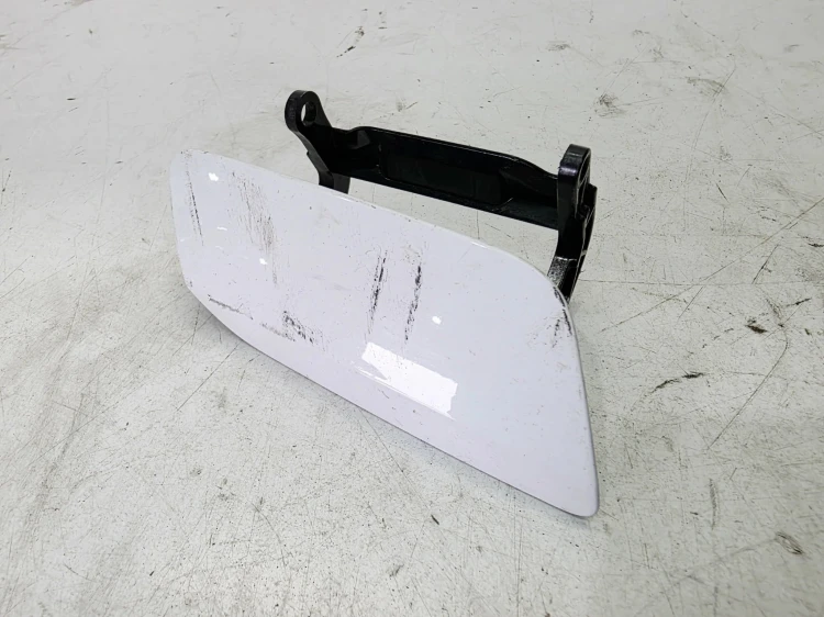 ZAŚLEPKA SPRYSKIWACZA PRAWA AUDI A6 C8 4K0807788B