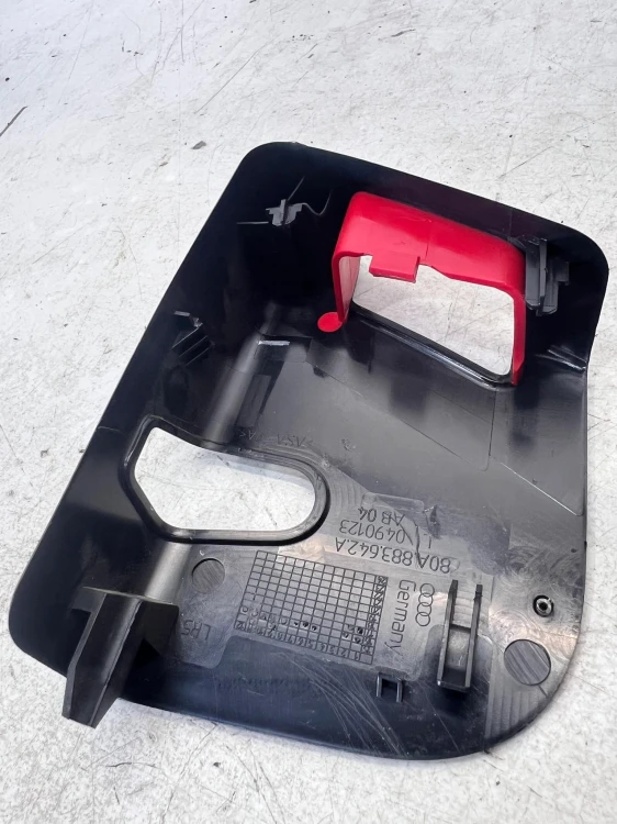 ZAMEK OPARCIA FOTELA LEWY TYŁ AUDI Q5 FY 80A883642A 80A885297