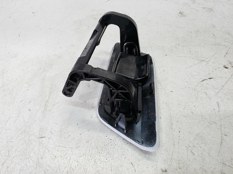 ZAŚLEPKA SPRYSKIWACZA PRAWA AUDI A6 C8 4K0807788B