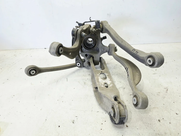 WAHACZE ZWROTNICA PRAWY TYŁ AUDI A6 C8 A7 80A505460B 4K0505432C