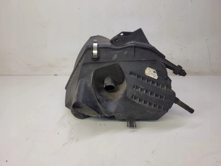 OBUDOWA FILTRA POWIETRZA AUDI A6 C6 4F0133835BH