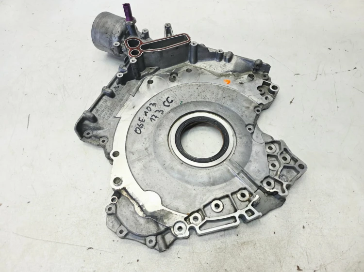 OBUDOWA ROZRZĄDU TYŁ AUDI A6 C7 A7 A8 D4 3.0 TFSI 06E103173CC