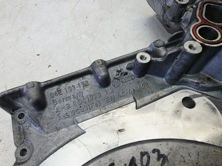 OBUDOWA ROZRZĄDU TYŁ AUDI A6 C7 A7 A8 D4 3.0 TFSI 06E103173CC