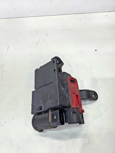 ROZDZIELACZ PRĄDU AUDI A4 B9 A5 8W 8W0941823 8W0941824AP