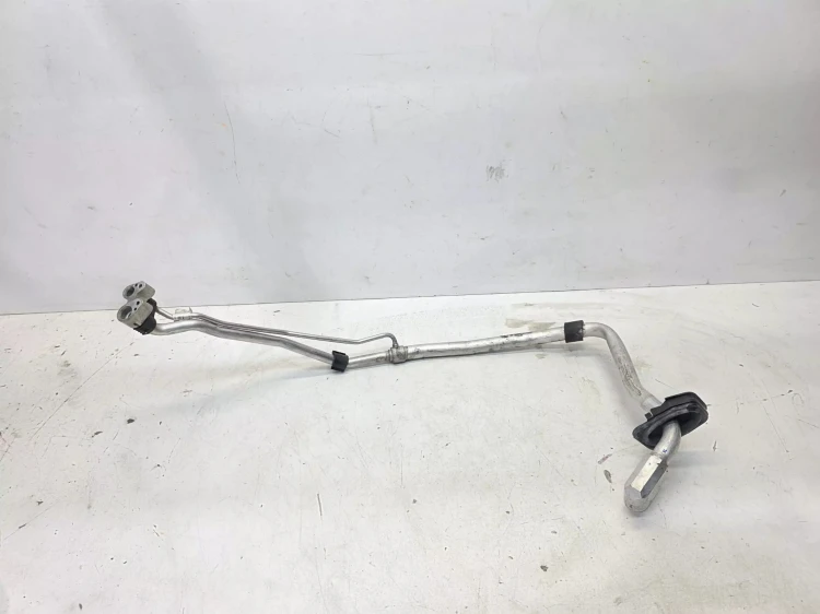 PRZEWÓD WĄŻ KLIMATYZACJI AUDI A4 B9 A5 8W0816738Q