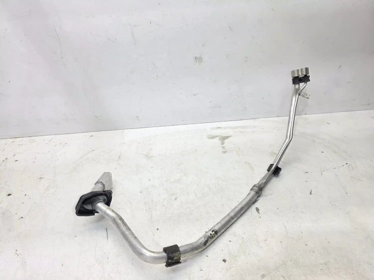 PRZEWÓD WĄŻ KLIMATYZACJI AUDI A4 B9 A5 8W0816738Q