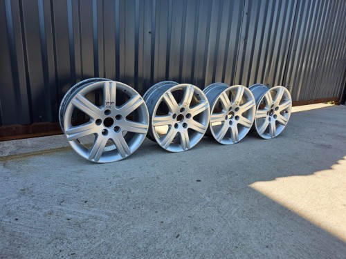 FELGI FELGA KOMPLET VW SKODA AUDI A4 A6 7.0J R16 ET42 4F0071496 Z*92* OK