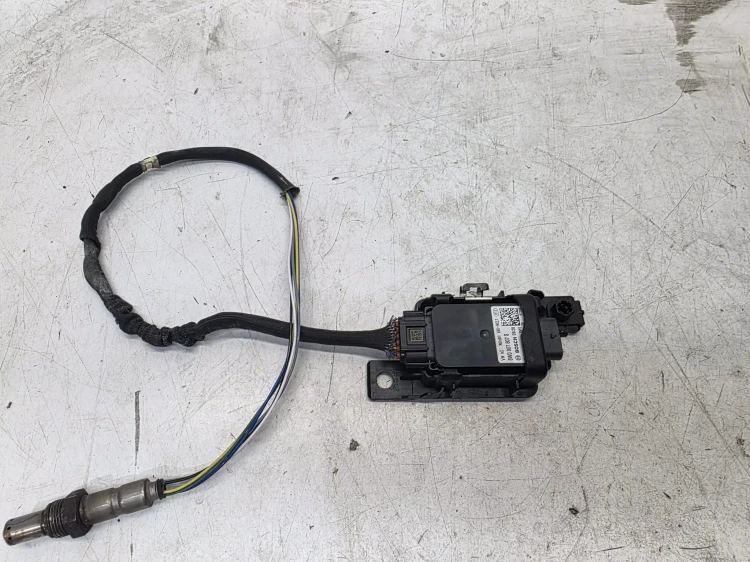 CZUJNIK TEMPERATURY NOX SONDA AUDI A5 8W A4 B9 8W0907807S