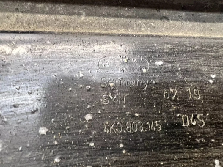 WZMOCNIENIE POPRZECZNE ŚRODEK AUDI A6 C8 4K0803145
