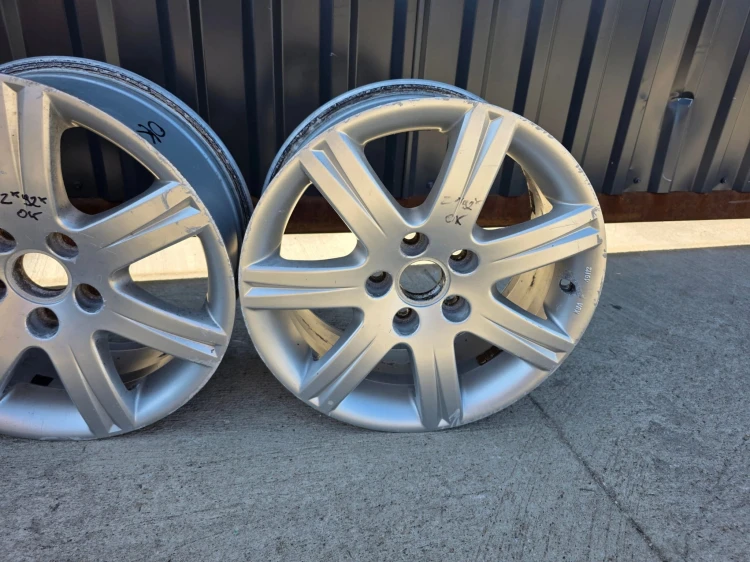 FELGI FELGA KOMPLET VW SKODA AUDI A4 A6 7.0J R16 ET42 4F0071496 Z*92* OK