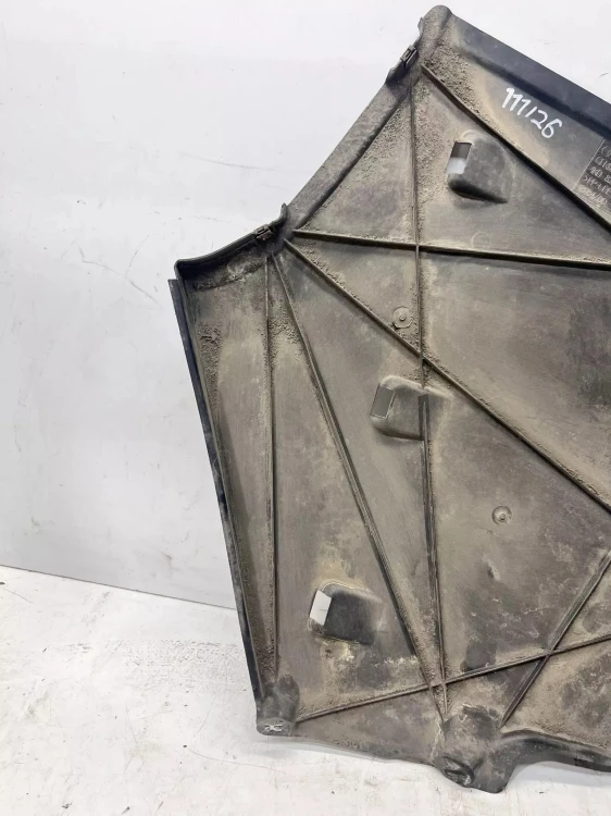 OSŁONA PODWOZIA TYLNA AUDI A6 C8 4K0825219F 111/26