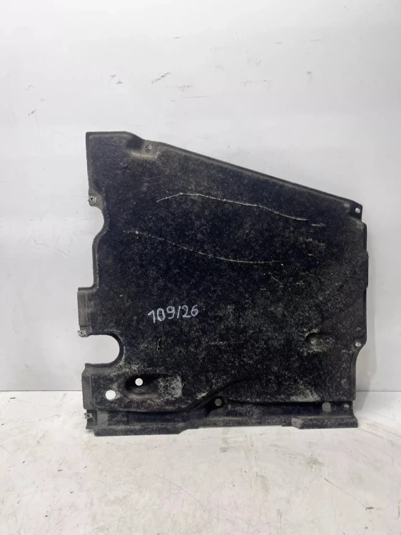 OSŁONA PODWOZIA PRAWY TYŁ AUDI A6 C8 4K0825216H 109/26