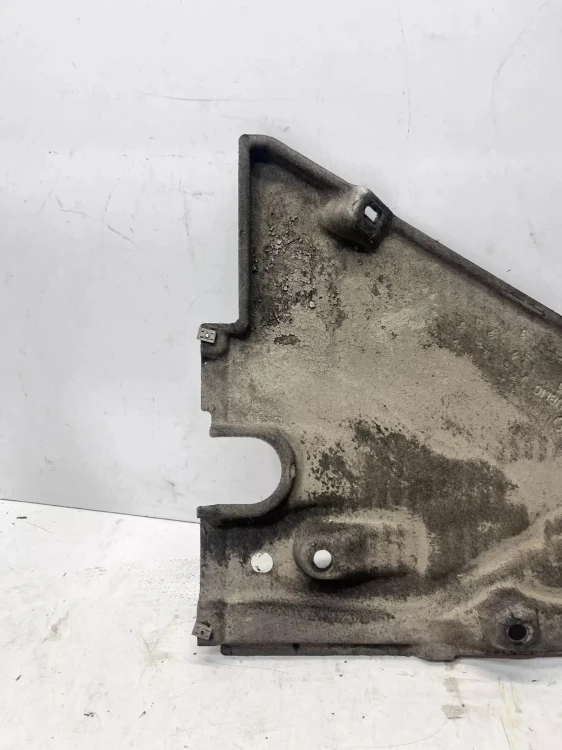 OSŁONA PODWOZIA LEWY TYŁ AUDI A6 C8 4K0825215H 108/26
