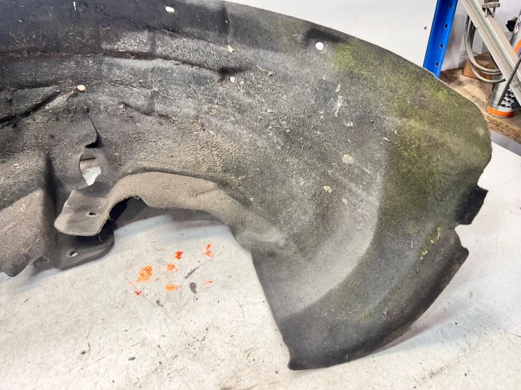 NADKOLE PRAWY TYŁ MATERIAŁOWE AUDI A5 8T CABRIO 8F0810172 19/26