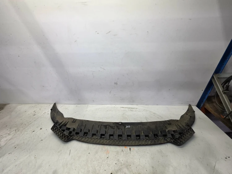 OSŁONA PŁYTA POD ZDERZAK AUDI A3 8P LIFT 8P0807233 ORYGINAŁ