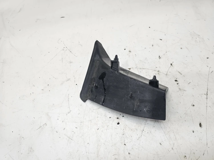 ZAŚLEPKA OSŁONA LAMPY PRAWY TYŁ A4 B9 LIFT AVANT 8W9945254A