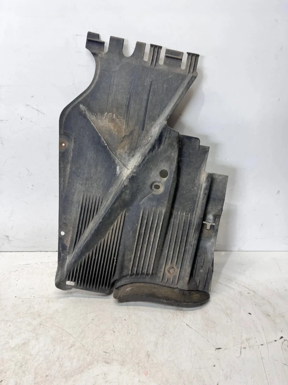 OSŁONA PODWOZIA AUDI A5 8T CABRIO LEWY TYŁ 8F0825215B 118/26