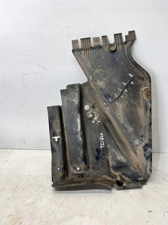 OSŁONA PODWOZIA AUDI A5 8T CABRIO LEWY TYŁ 8F0825215B 118/26