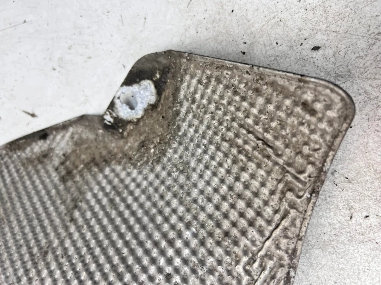 OSŁONA TERMICZNA PRAWA AUDI A6 C7 A7 4G0804172A 2/26