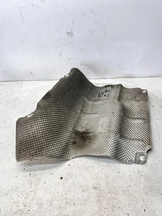 OSŁONA TERMICZNA PRAWA AUDI A6 C7 A7 4G0804172A 2/26