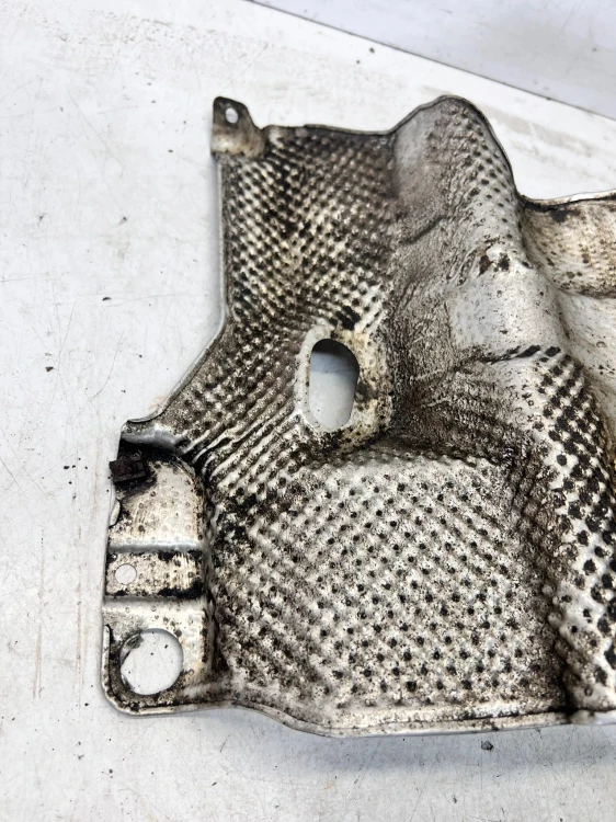 OSŁONA TERMICZNA AUDI A6 C8 4K0521443C