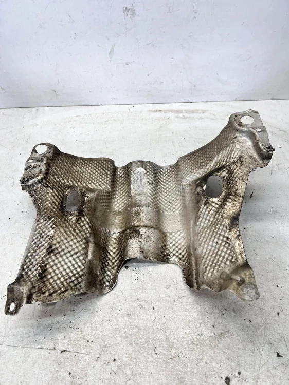 OSŁONA TERMICZNA AUDI A6 C8 4K0521443C