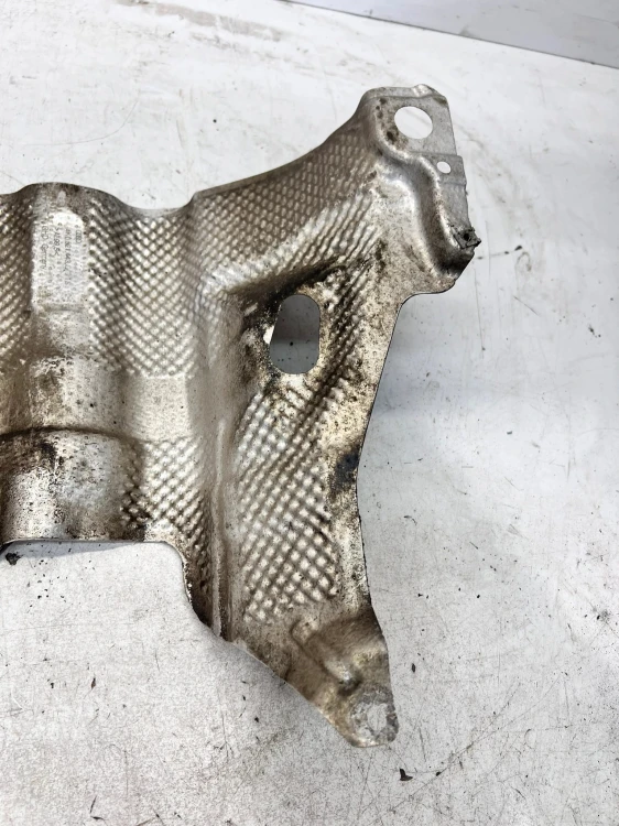 OSŁONA TERMICZNA AUDI A6 C8 4K0521443C