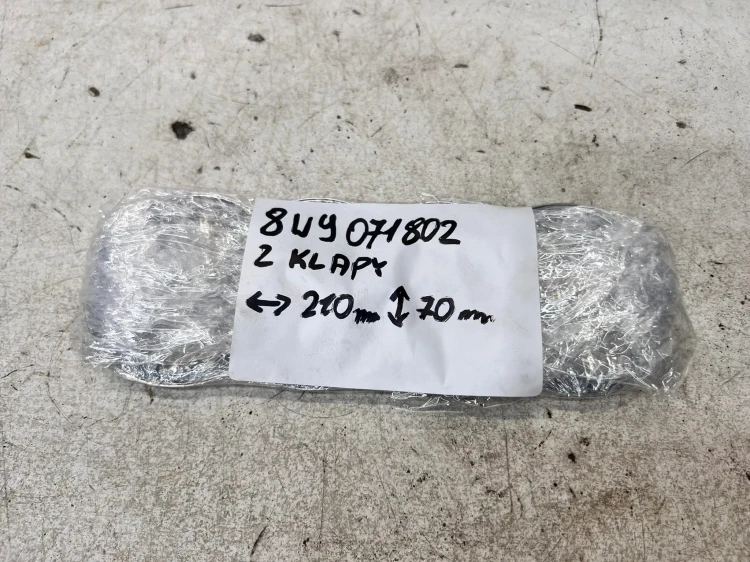 ZNACZEK EMBLEMAT Z KLAPY BAGAŻNIKA AUDI A4 B9 8W9071802 210MM X 70MM