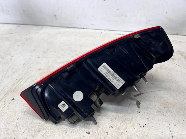 LAMPA LEWY TYŁ W KLAPĘ LED AUDI A4 B9 AVANT 8W9945075AA