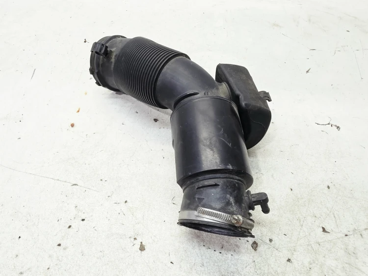 WLOT DOLOT POWIETRZA AUDI A4 S4 B8 A5 S5 8T 3.0 TFSI 06E129629Q