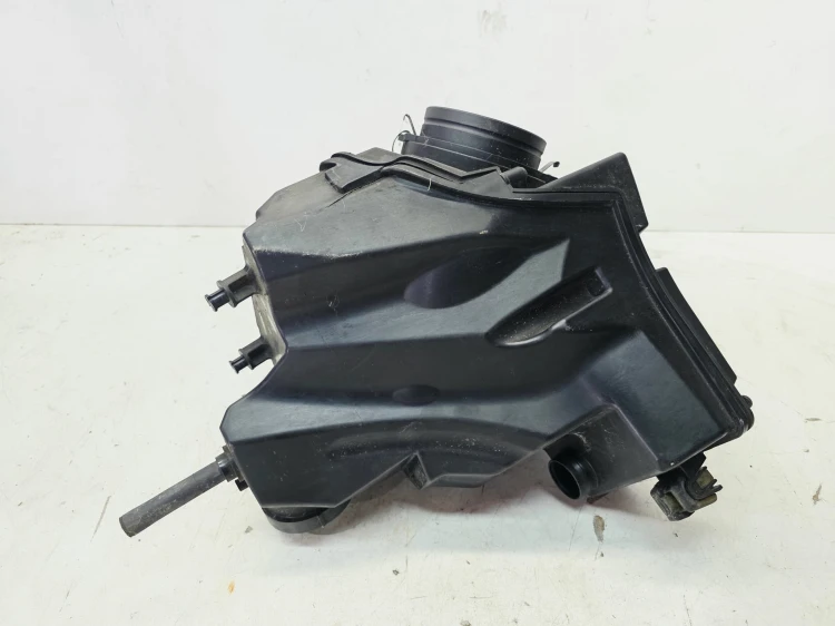 OBUDOWA FILTRA POWIETRZA AUDI A4 S4 B8 A5 S5 8T 2.0 3.0 TFSI 8K0133837P
