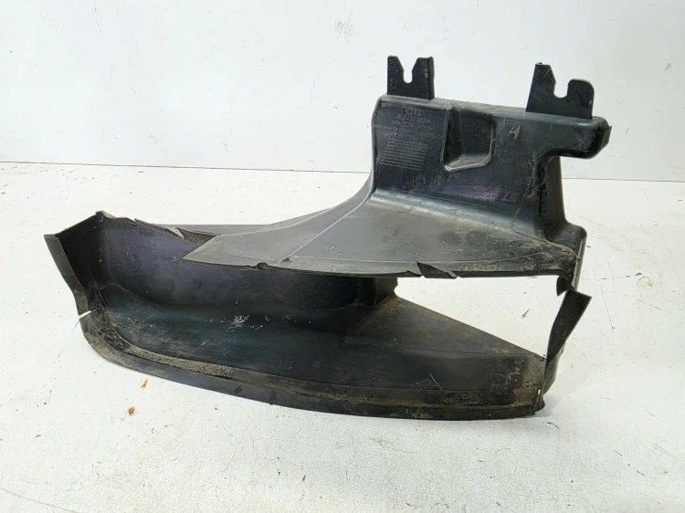 KIEROWNICA POWIETRZA LEWA AUDI A5 S5 8F CABRIO 3.0 TFSI 8F0121333A