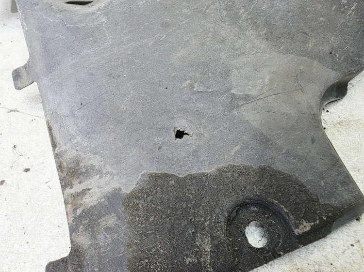 OSŁONA PODWOZIA PRAWA MAŁA AUDI A5 8F CABRIO 8F0825202 115/26