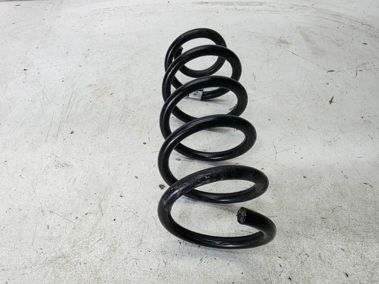 SPRĘŻYNA LEWY LUB PRAWY PRZÓD AUDI A4 B9 A5 8W0411105JH 14MM X 330MM
