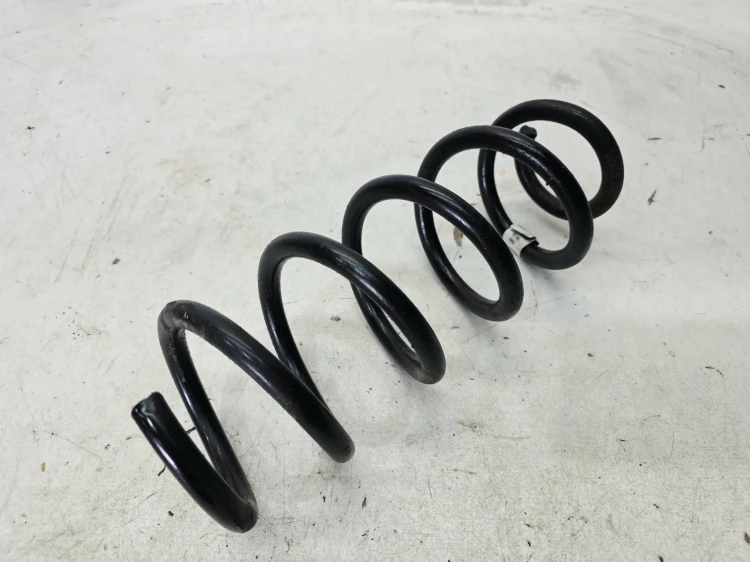 SPRĘŻYNA LEWY LUB PRAWY PRZÓD AUDI A4 B9 A5 8W0411105JH 14MM X 330MM