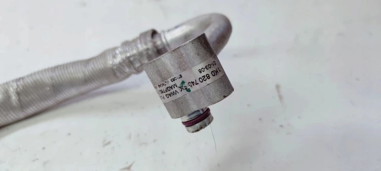 WĄŻ PRZEWÓD KLIMATYZACJI AUDI VW SEAT 1K0820743FK