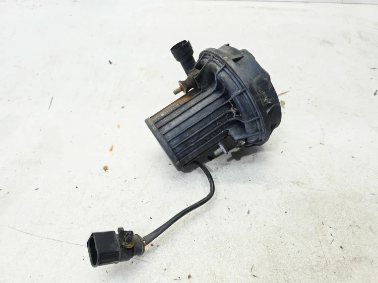 POMPA POWIETRZA WTÓRNEGO AUDI A4 B8 A5 8T A6 C7 079959253 079959231