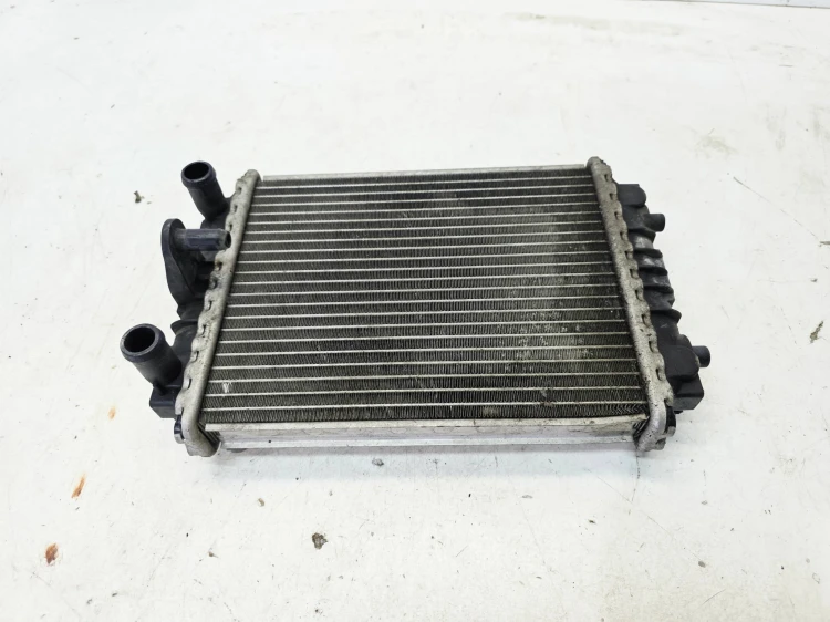 DODATKOWA CHŁODNICA PŁYNU WODY AUDI A4 S4 B8 A5 S5 8T 3.0 TFSI 8K0121212B