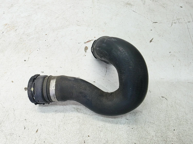 WĄŻ RURKA CIECZY CHŁODZĄCEJ AUDI A4 S4 B8 A5 S5 8T 3.0 TFSI 8K0121101J