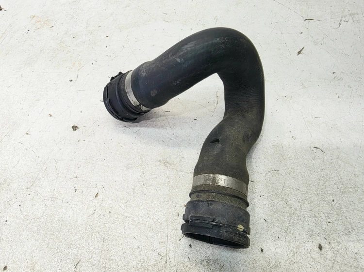 WĄŻ RURKA CIECZY CHŁODZĄCEJ AUDI A4 S4 B8 A5 S5 8T 3.0 TFSI 8K0121101J